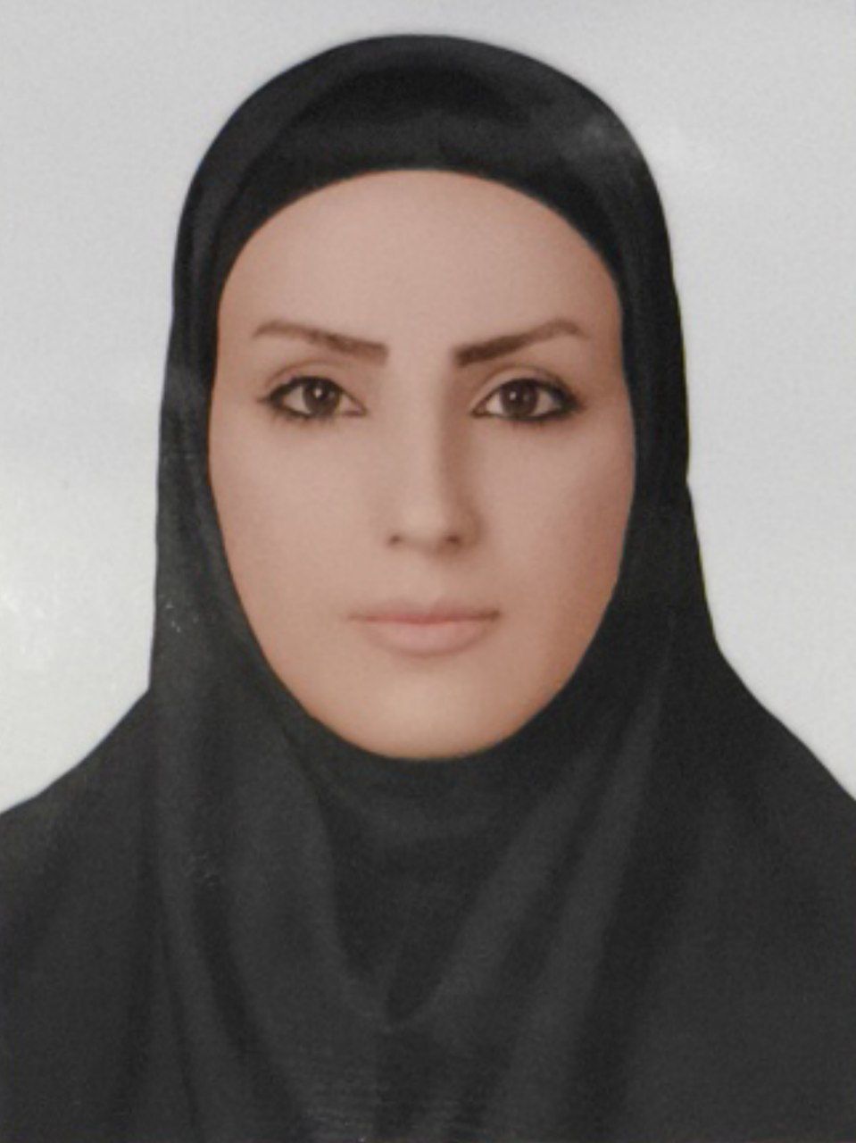 آذر اسماعیل زاده